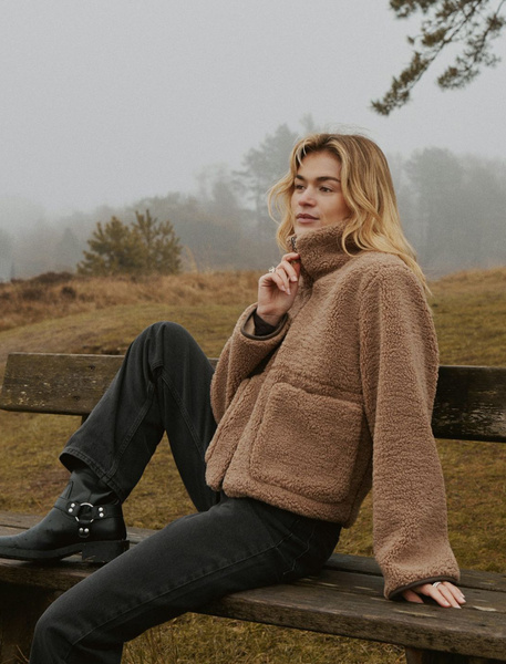 Neo Noir Effa teddy jacket, taupe - Jackie